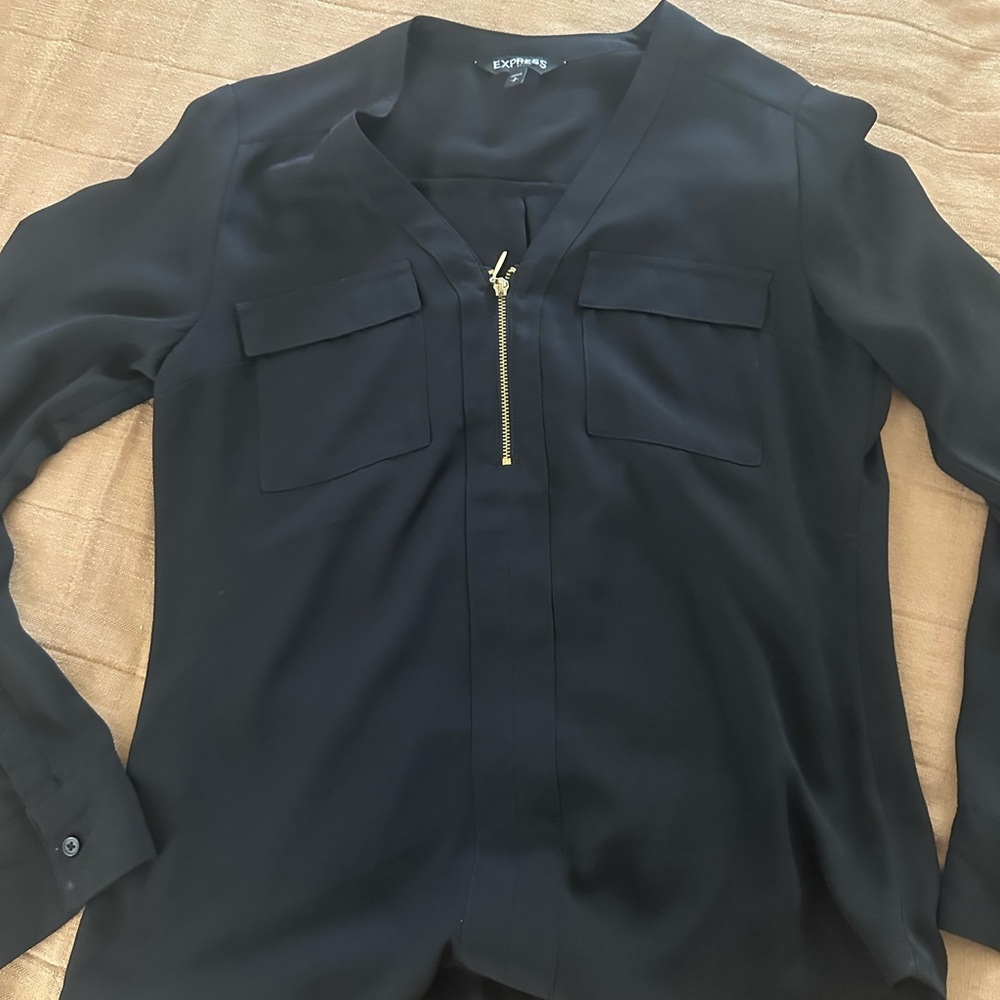 Express Black Short-Sleeve V-Neck Top
